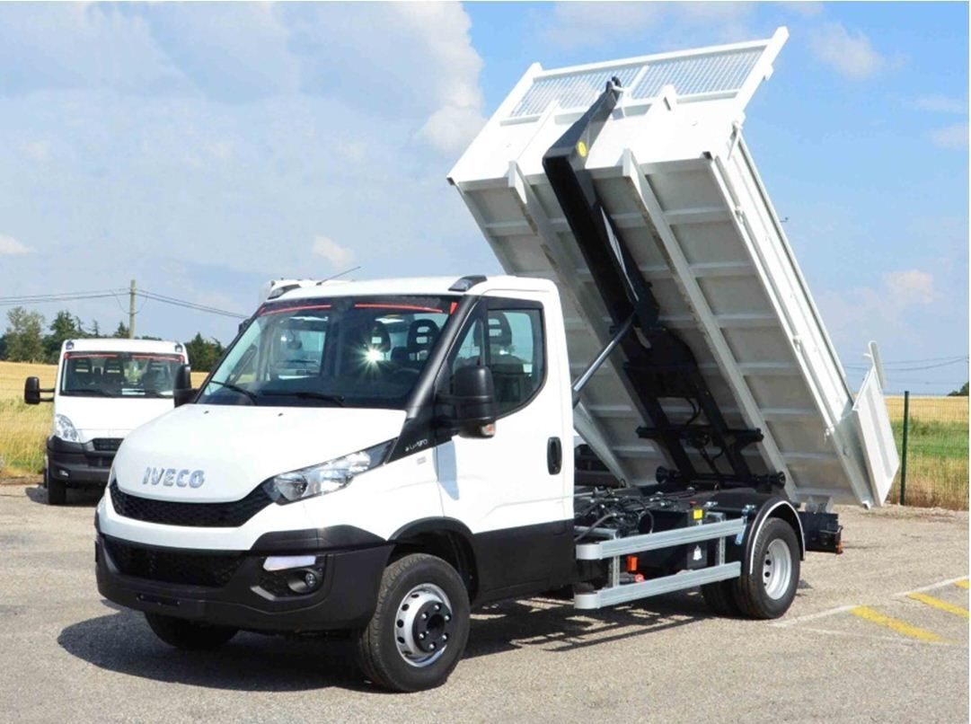 Автомобиль с крюковым погрузчиком HIAB Multilift XR5S